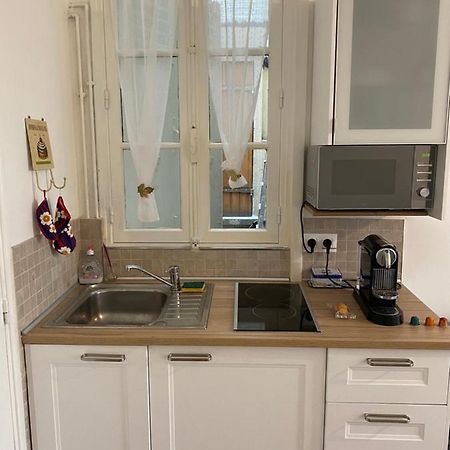 Cosy, Charming Apartment With Courtyard Paris Eksteriør billede