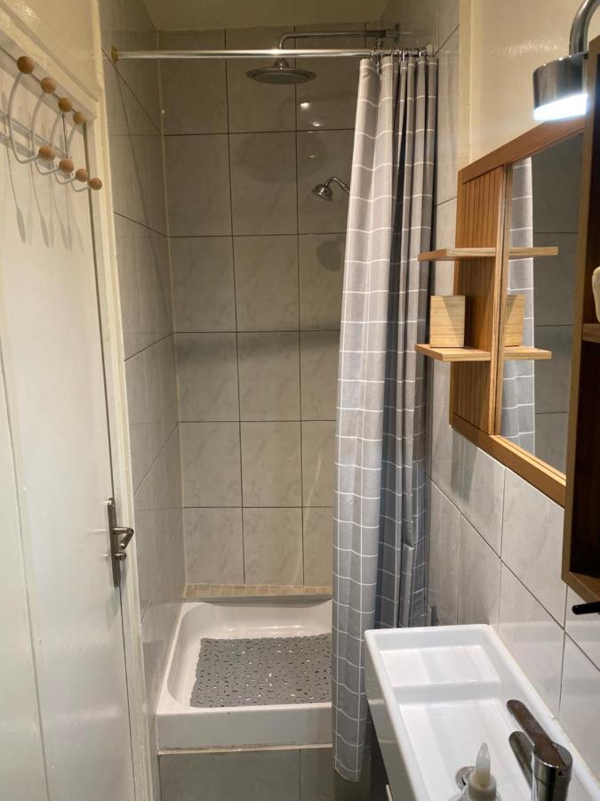Cosy, Charming Apartment With Courtyard Paris Eksteriør billede