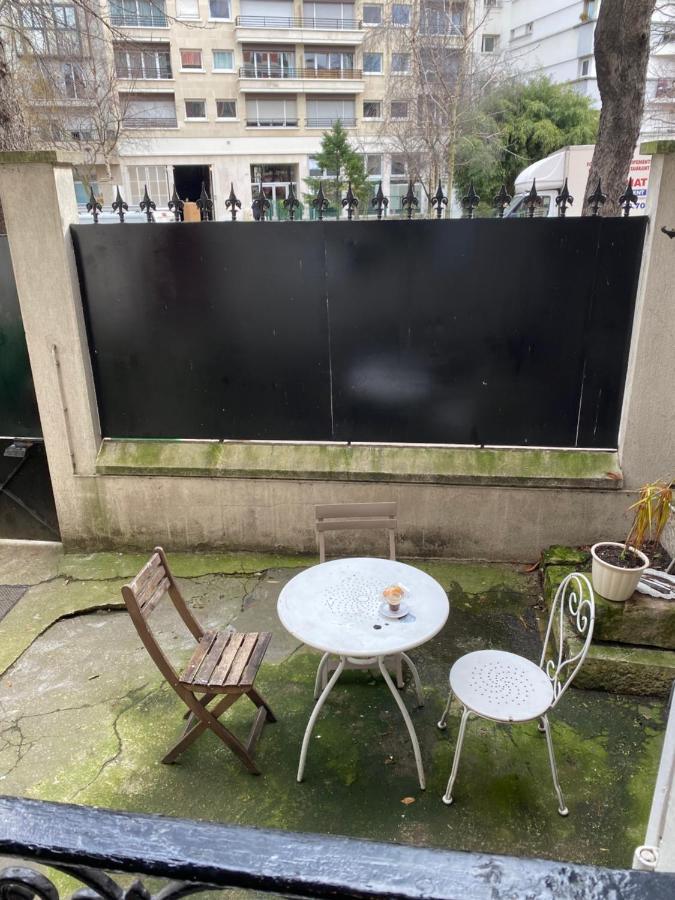 Cosy, Charming Apartment With Courtyard Paris Eksteriør billede