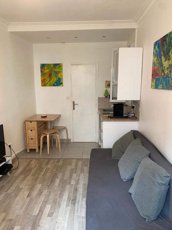 Cosy, Charming Apartment With Courtyard Paris Eksteriør billede