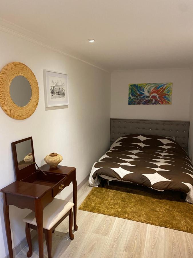 Cosy, Charming Apartment With Courtyard Paris Eksteriør billede